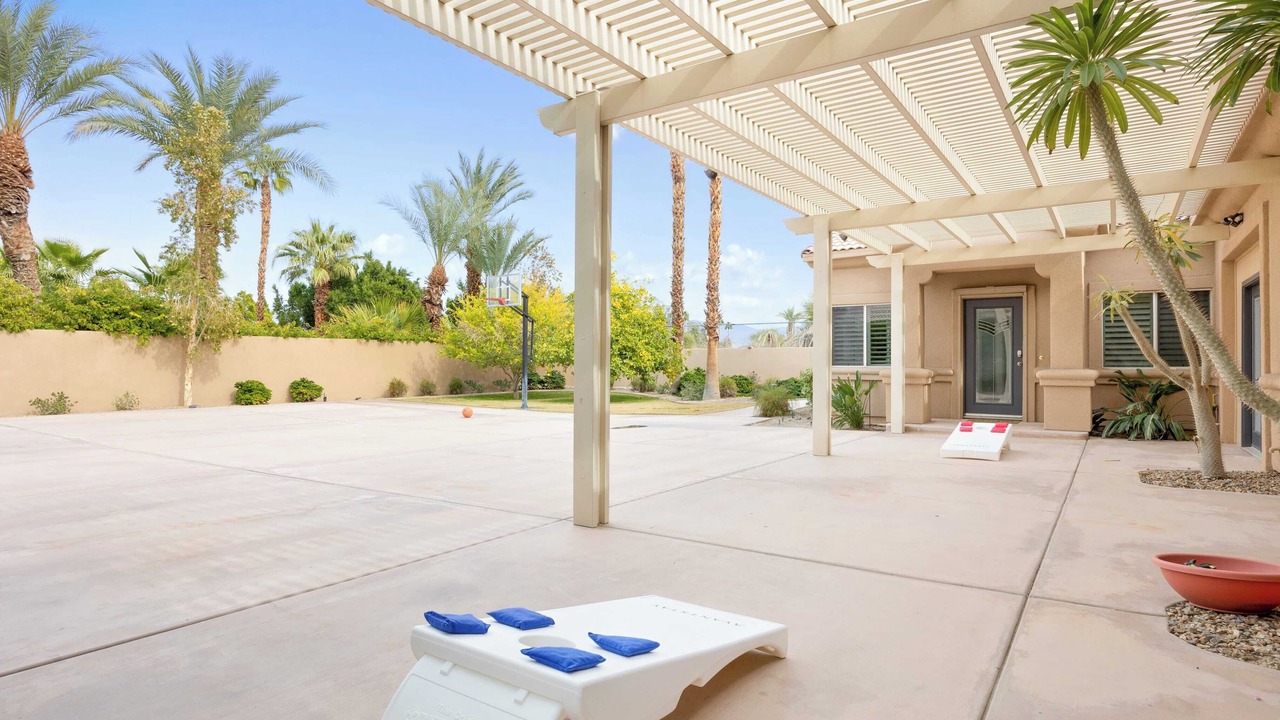 Photo of Patio Balcony in Bermuda Dunes