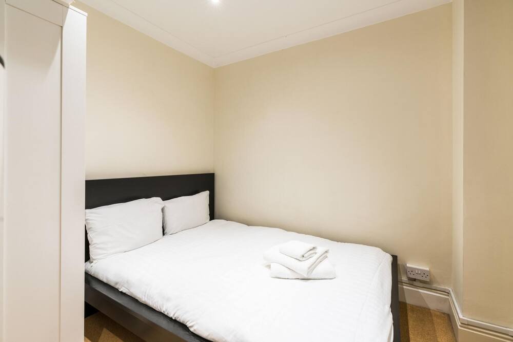 Photo of Bedroom in Camden