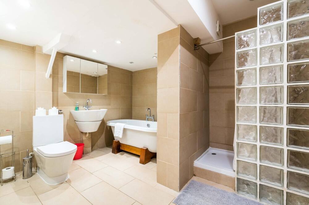 Photo of Bathroom in Camden