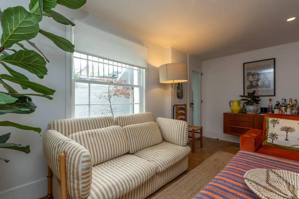 Photo of Livingroom in Kentish Town