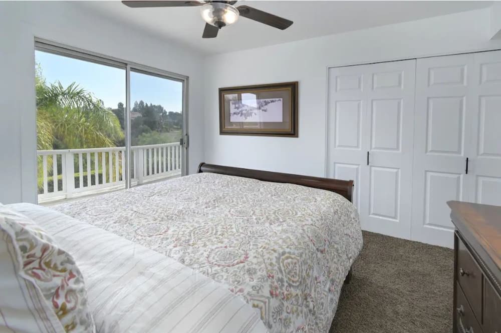 Photo of Patio Balcony in Thousand Oaks