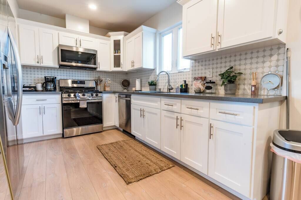 Photo of Kitchen in East Hollywood