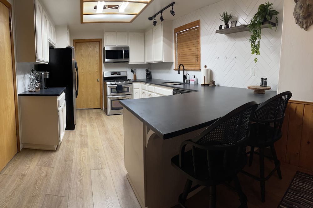 Photo of Kitchen in Cedar Glen
