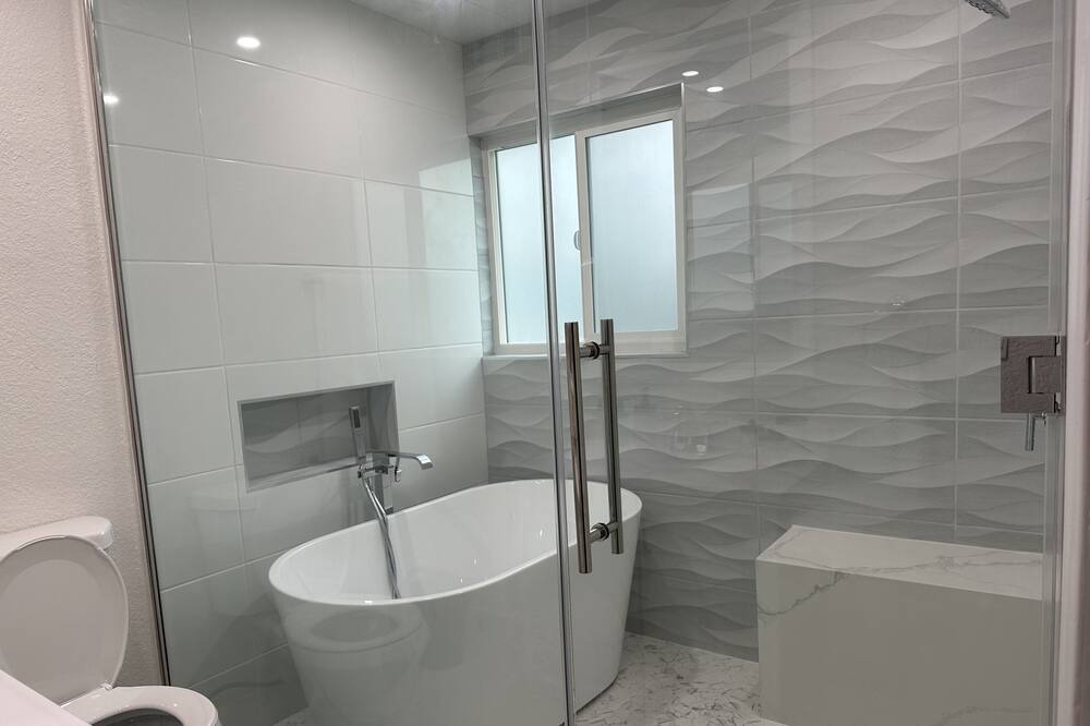 Photo of Bathroom in Garden Grove