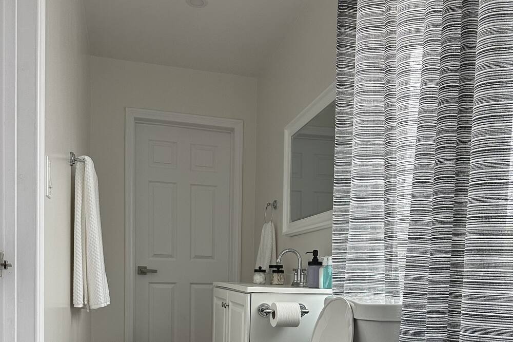 Photo of Bathroom in Garden Grove