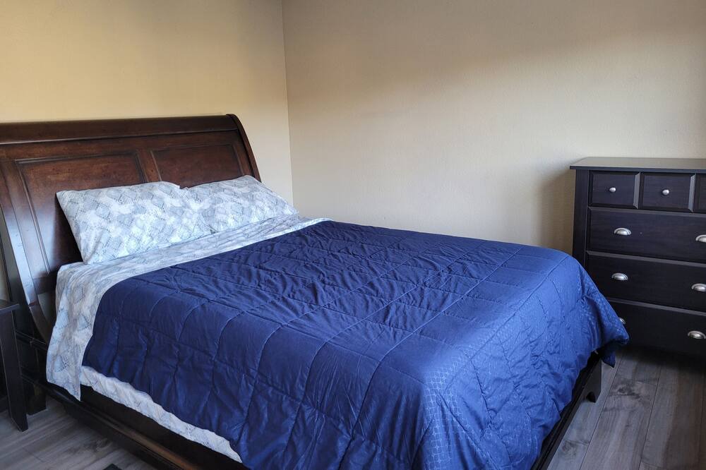 Photo of Bedroom in Ocean View Hills