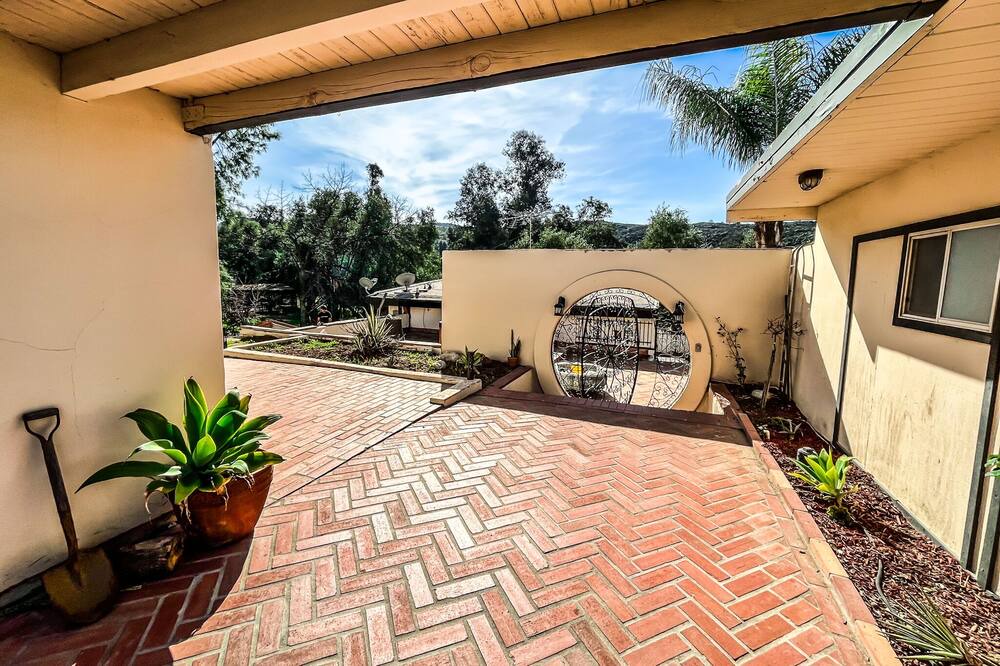 Photo of Outdoor in East Hemet