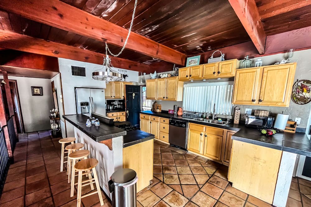 Photo of Kitchen in East Hemet