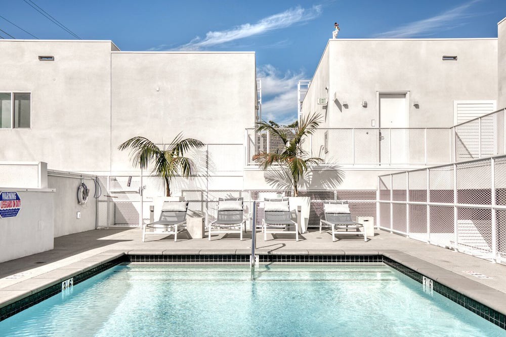 Photo of Outdoor in Silver Lake