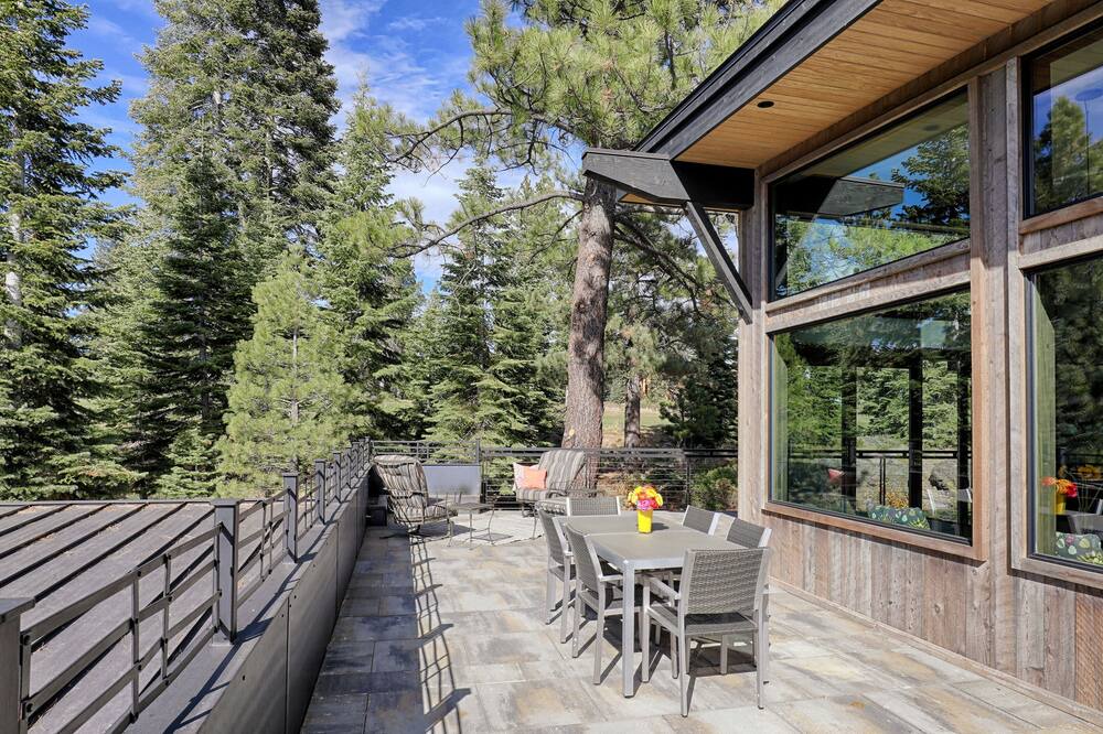 Photo of Outdoor in Ponderosa Palisades
