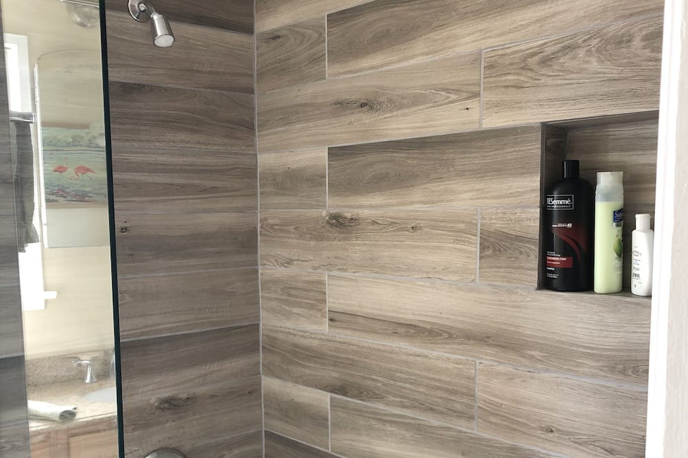 Photo of Bathroom in Los Angeles