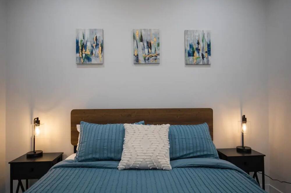 Photo of Bedroom in Fountain Valley