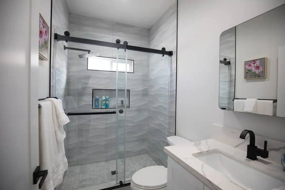 Photo of Bathroom in Fountain Valley
