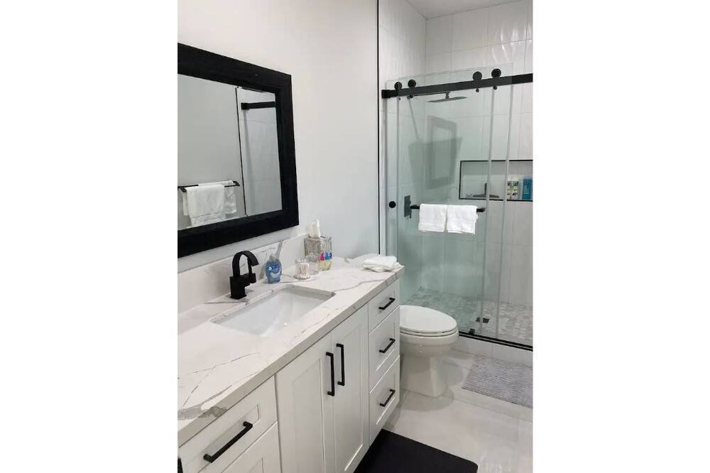 Photo of Bathroom in Fountain Valley