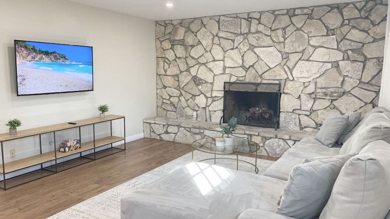 Photo of Livingroom in Fountain Valley