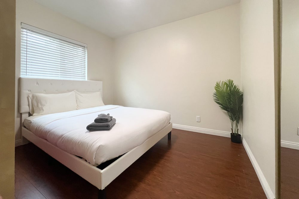 Photo of Bedroom in Norwalk