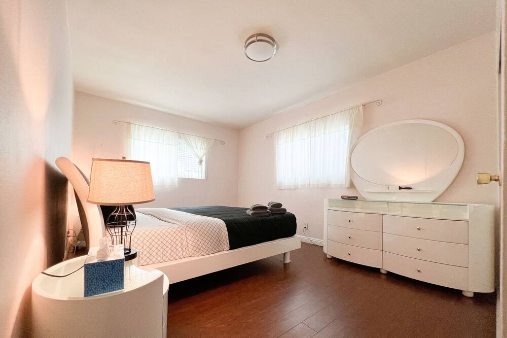 Photo of Bedroom in Norwalk
