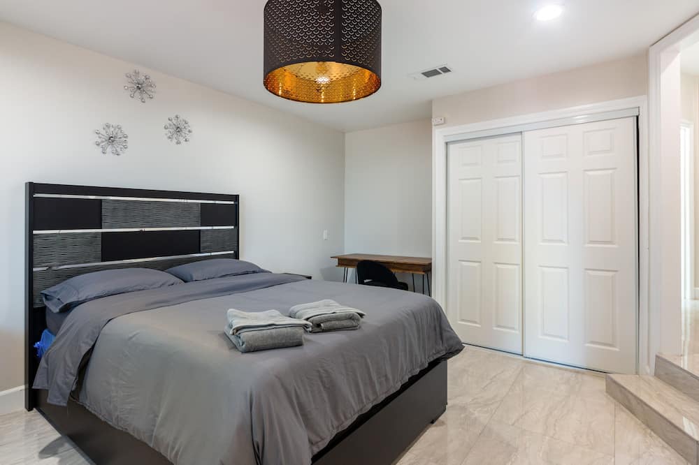 Photo of Bedroom in Lennox
