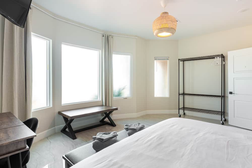 Photo of Bedroom in Lennox