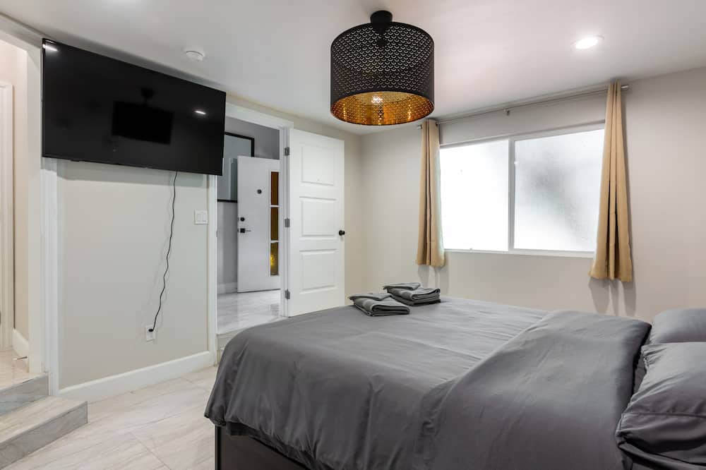 Photo of Bedroom in Lennox