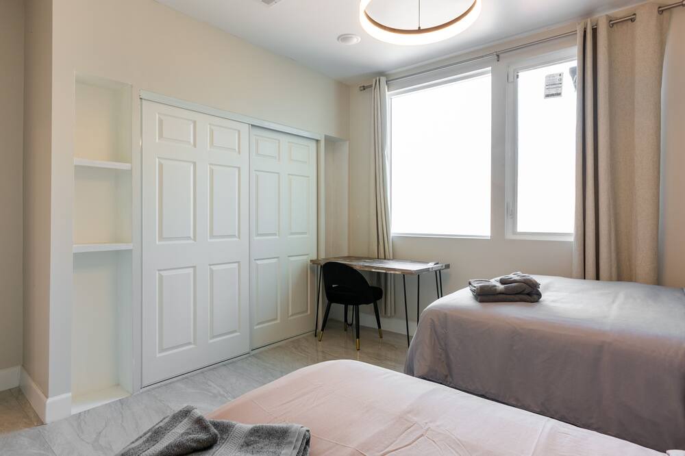 Photo of Bedroom in Lennox