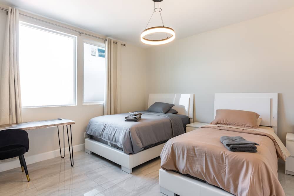 Photo of Bedroom in Lennox