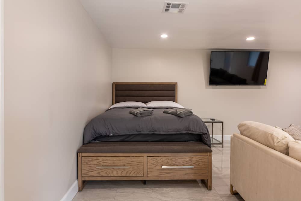 Photo of Bedroom in Lennox