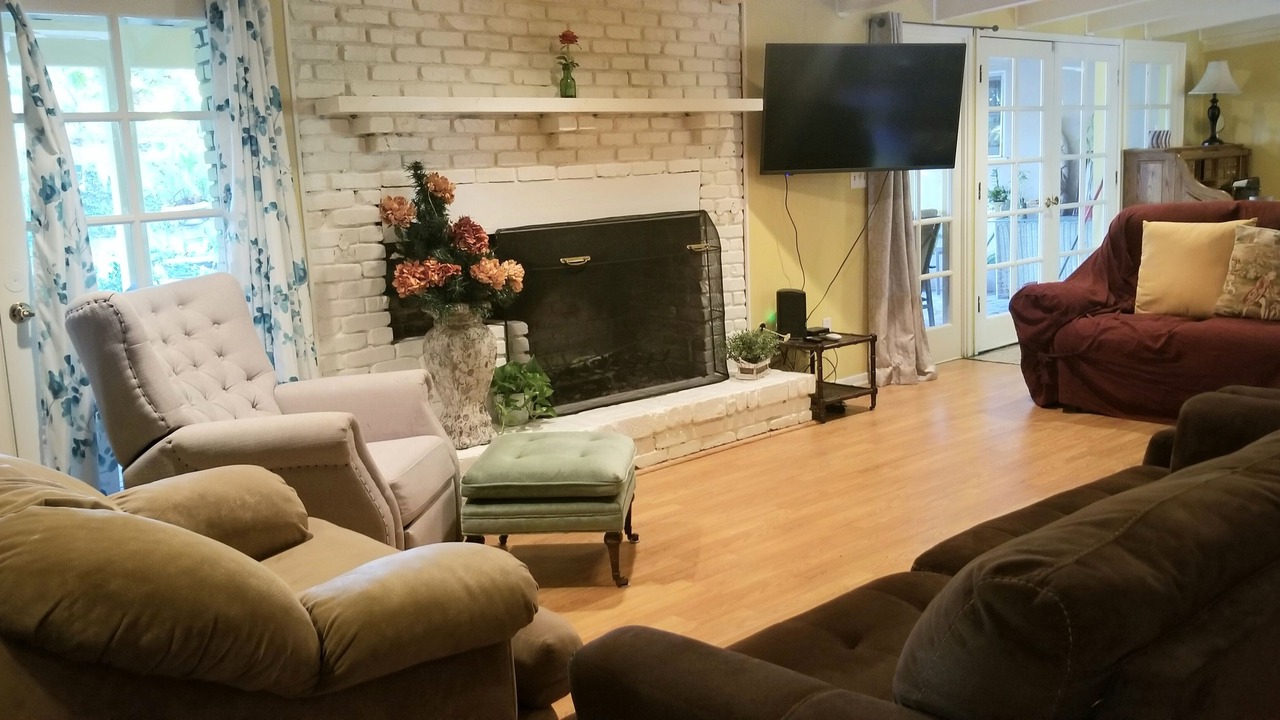 Photo of Livingroom in La Canada Flintridge