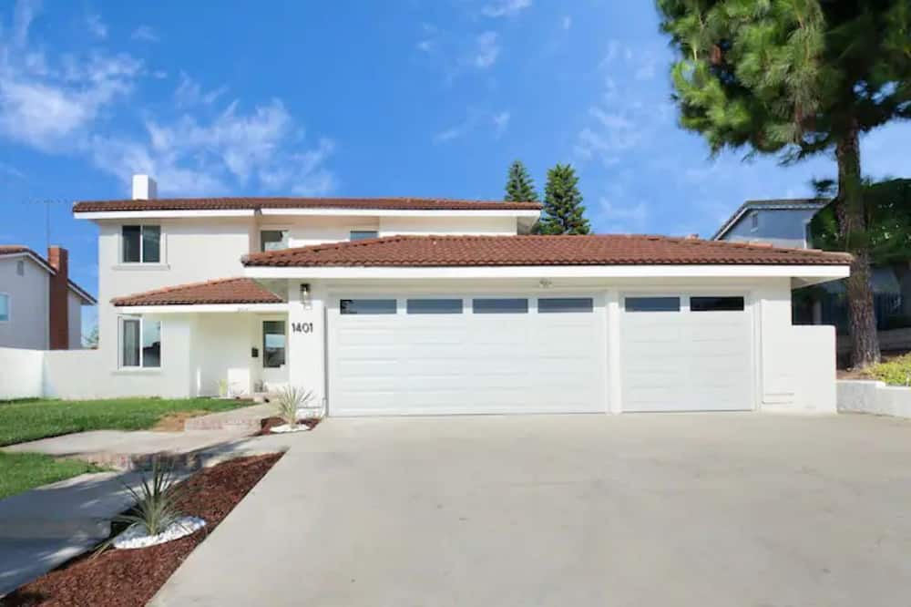 Photo of Outdoor in Fullerton