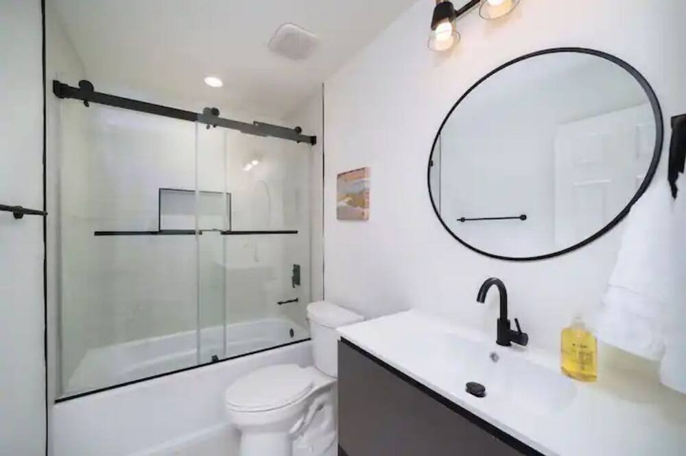 Photo of Bathroom in Fullerton