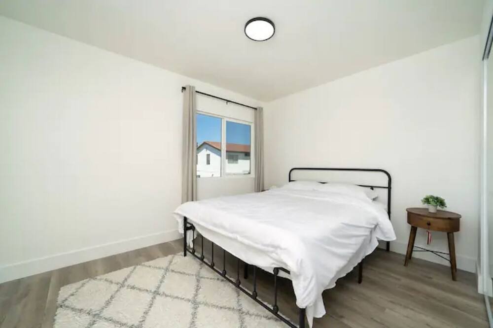 Photo of Bedroom in Fullerton