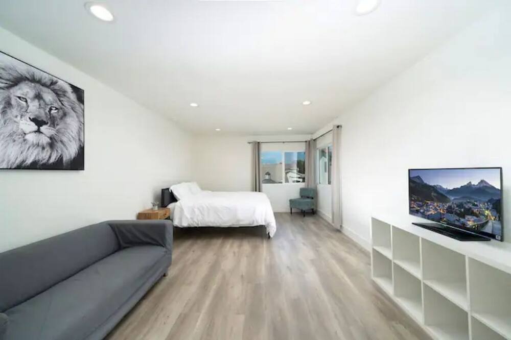 Photo of Bedroom in Fullerton
