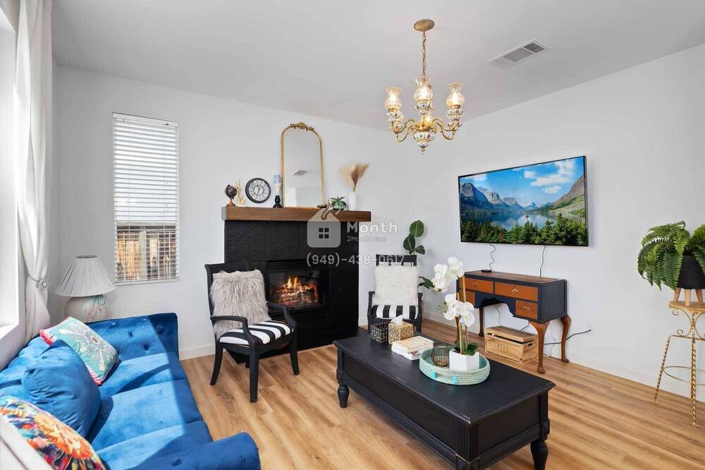 Photo of Livingroom in Westmont
