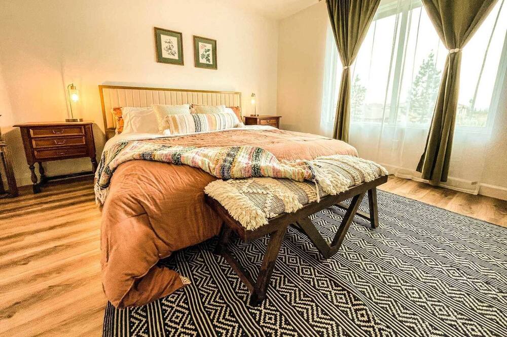 Photo of Bedroom in Westmont