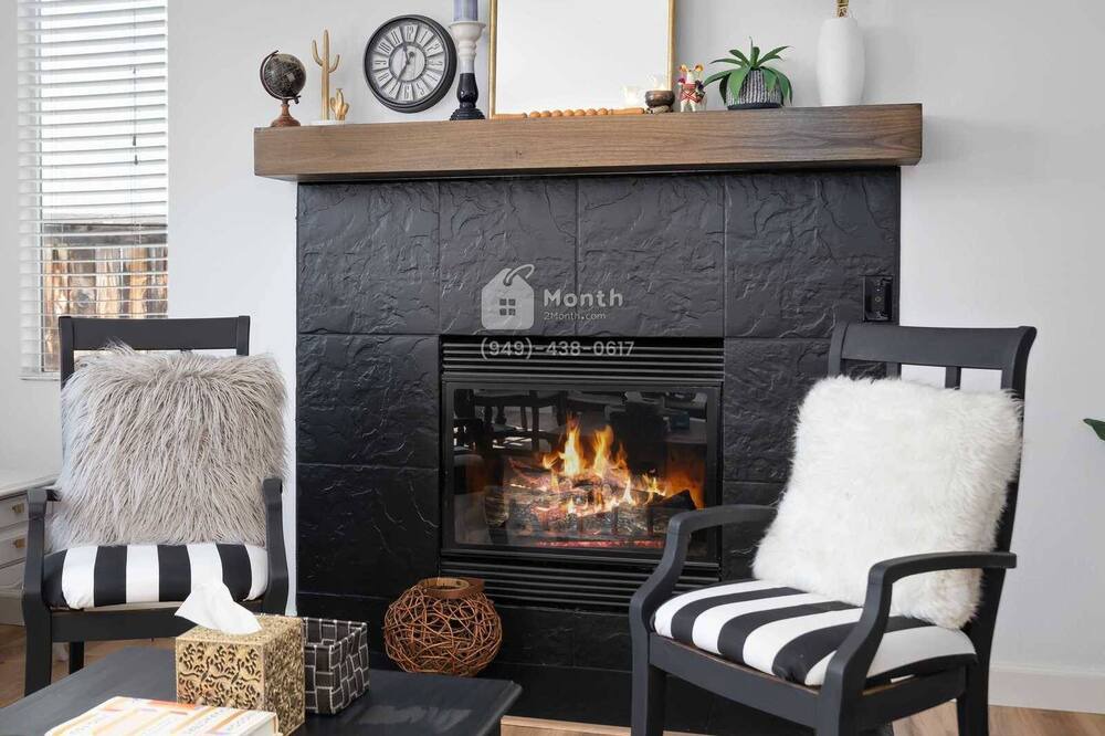 Photo of Livingroom in Westmont