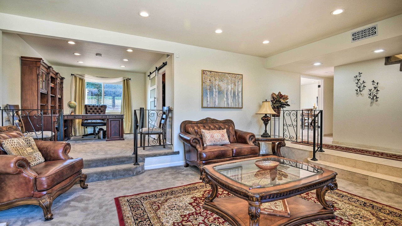 Photo of Livingroom in West Carson