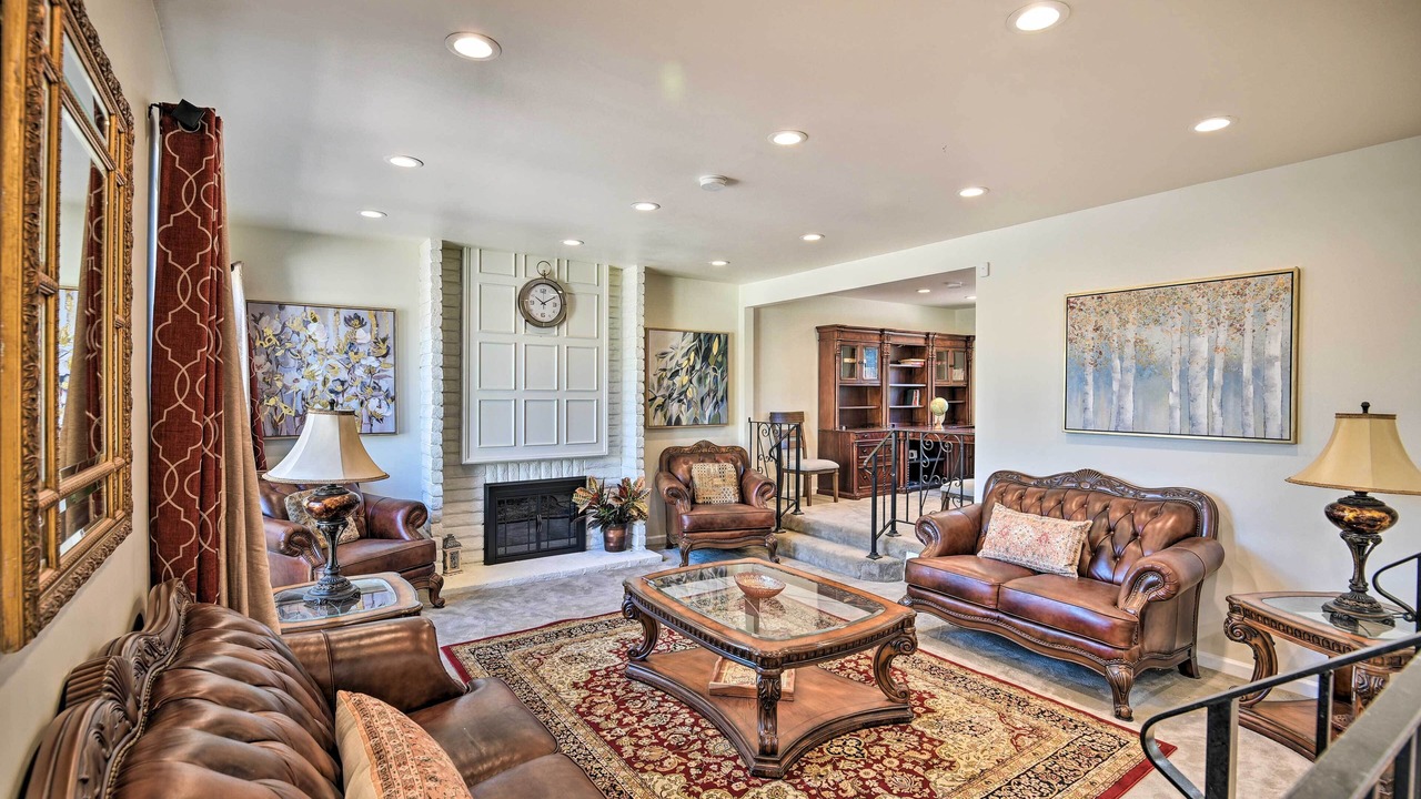 Photo of Livingroom in West Carson