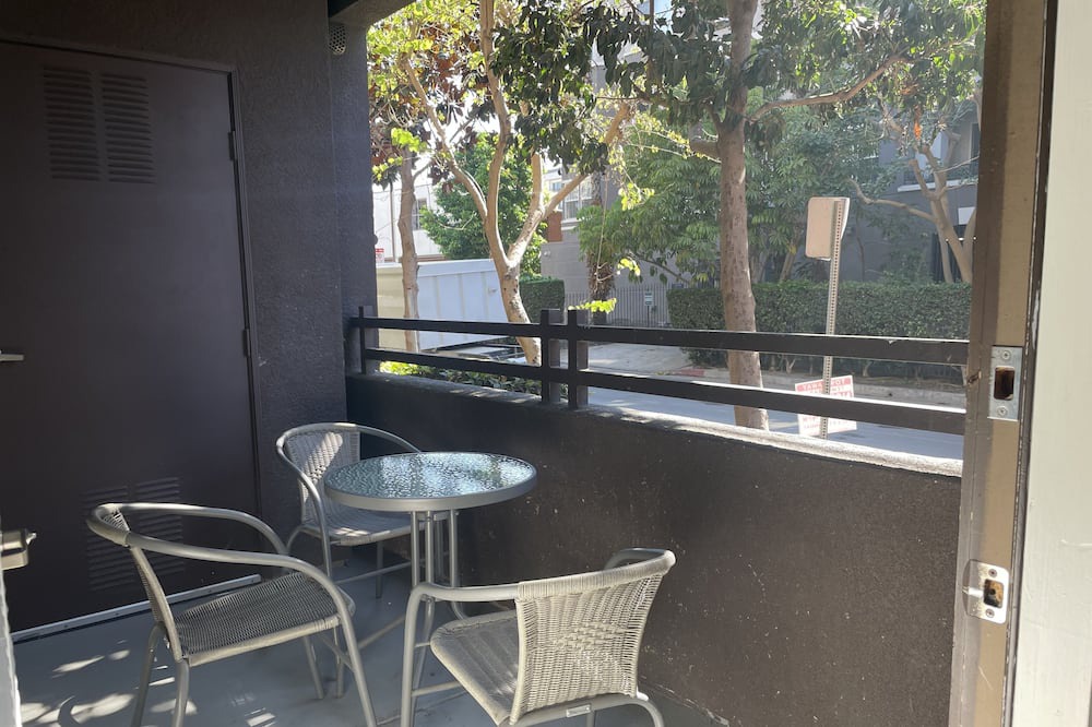 Photo of Patio Balcony in Culver - West