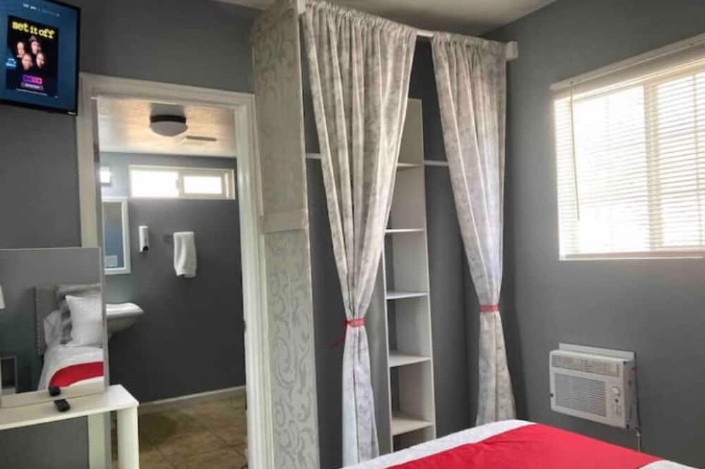 Photo of Bedroom in Banning