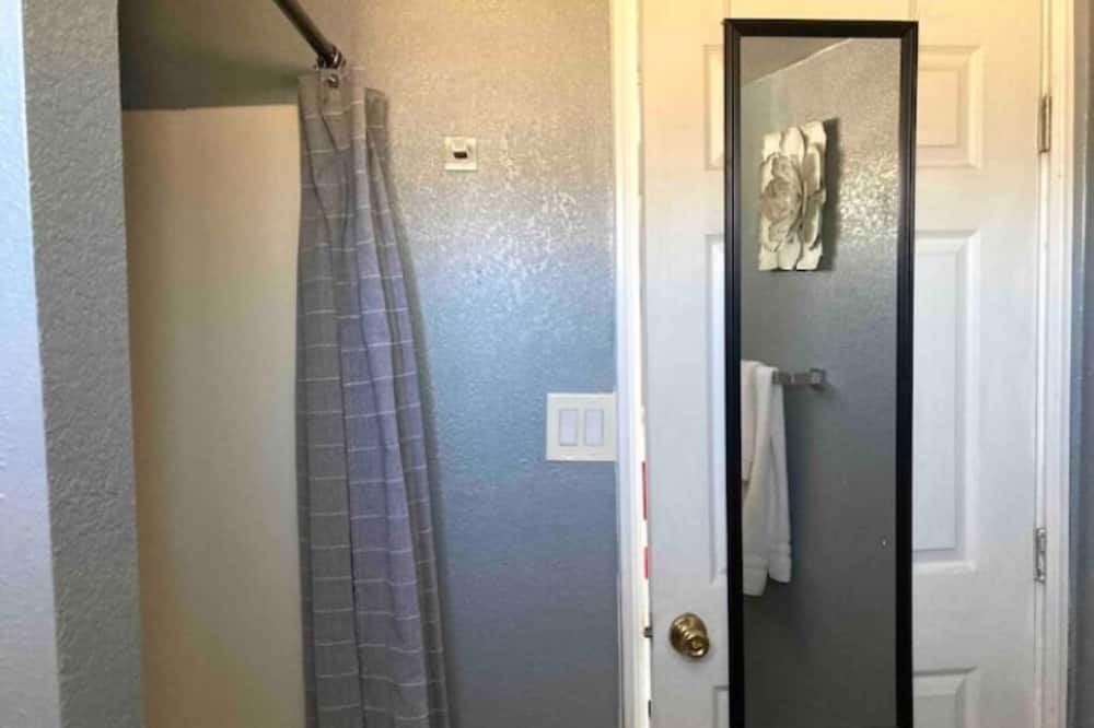 Photo of Bathroom in Banning
