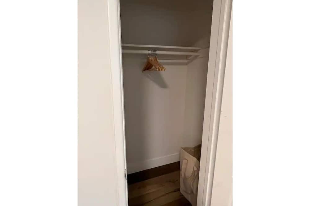 Photo of Bedroom in Northridge