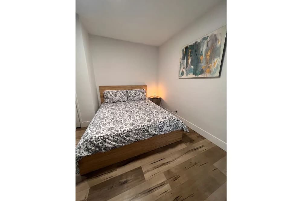 Photo of Bedroom in Northridge
