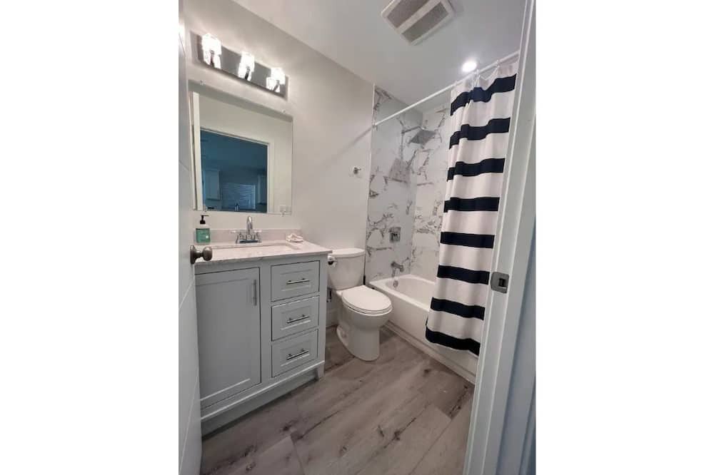 Photo of Bedroom in Northridge