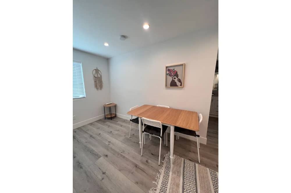 Photo of Bedroom in Northridge