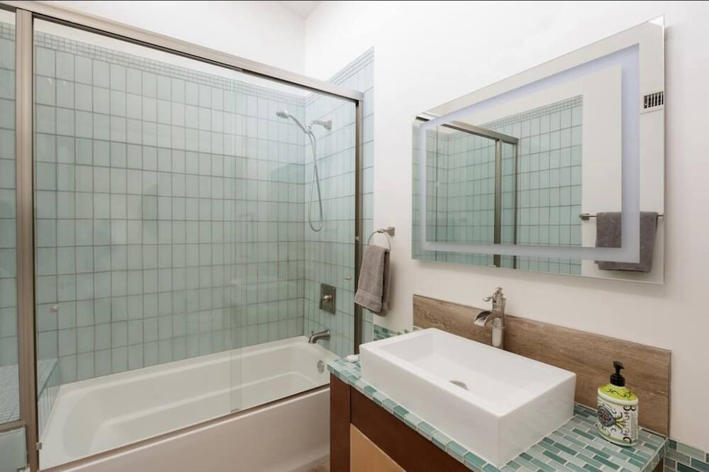 Photo of Bathroom in Melrose