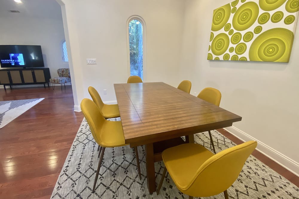 Photo of Kitchen in Beachwood Canyon
