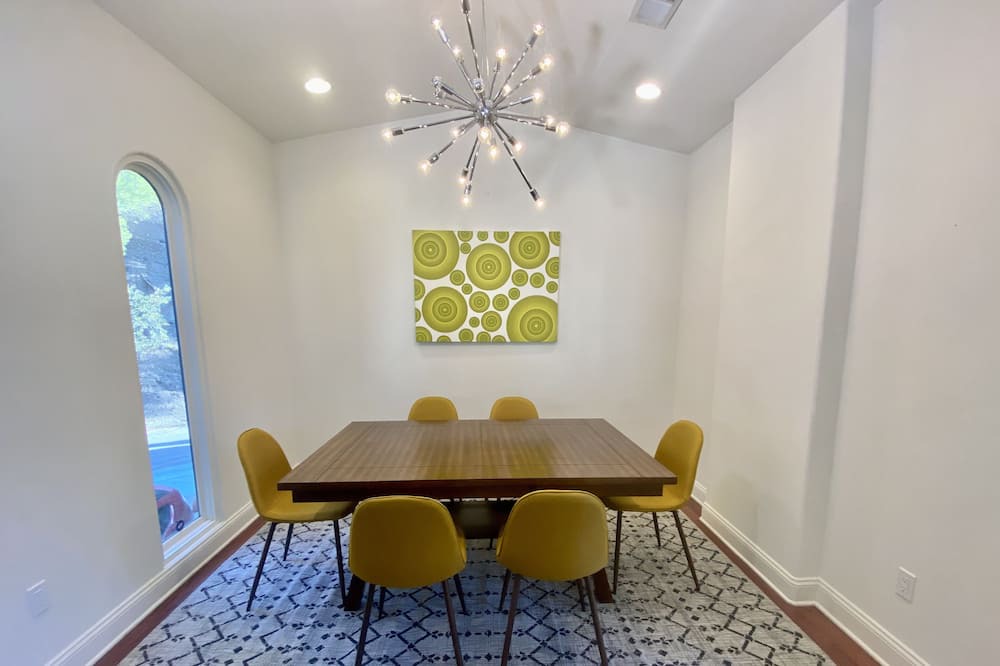 Photo of Kitchen in Beachwood Canyon