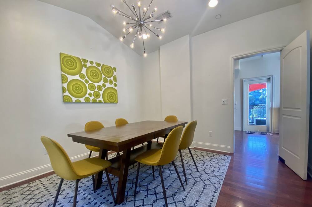 Photo of Kitchen in Beachwood Canyon