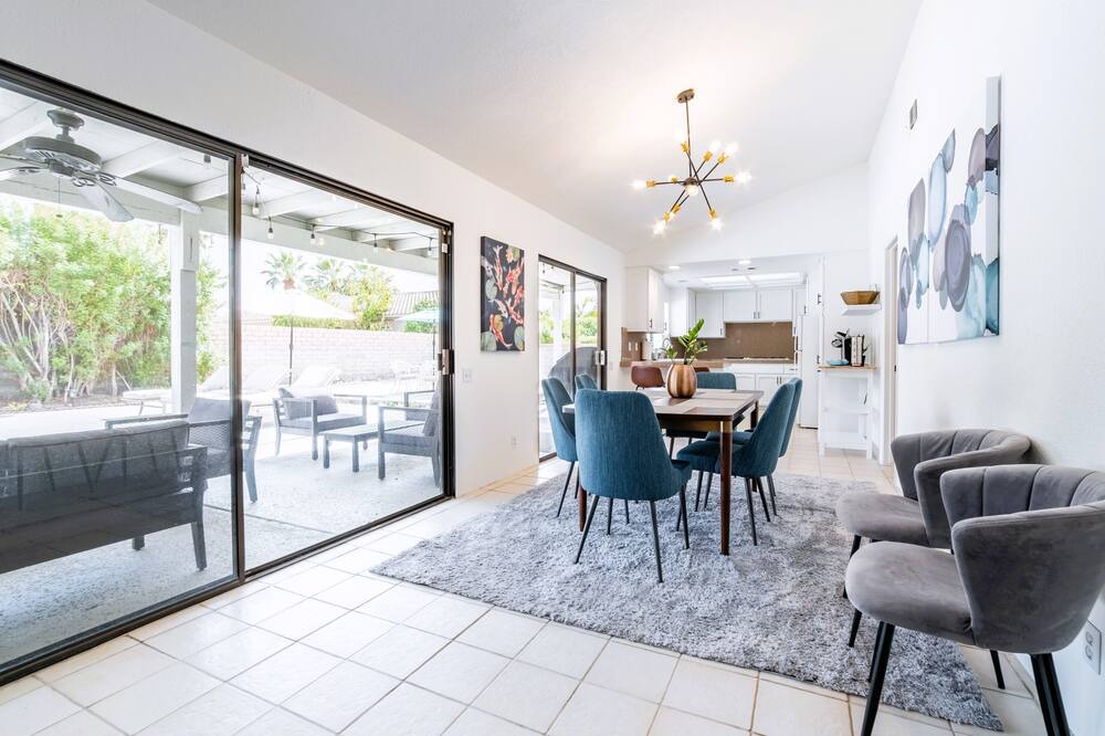 Photo of Livingroom in Bermuda Dunes