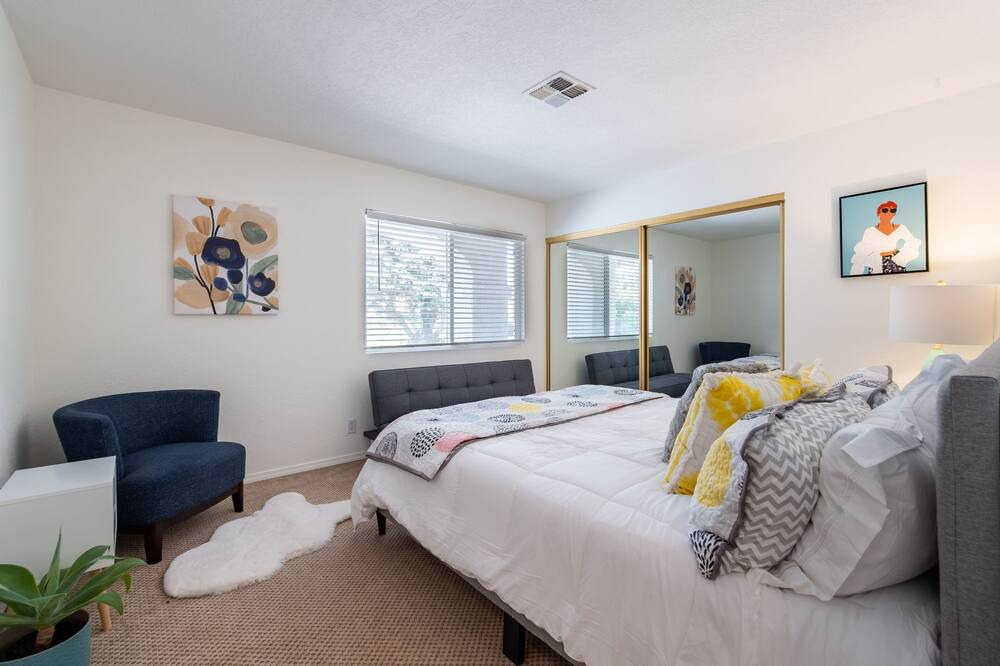 Photo of Bedroom in Bermuda Dunes